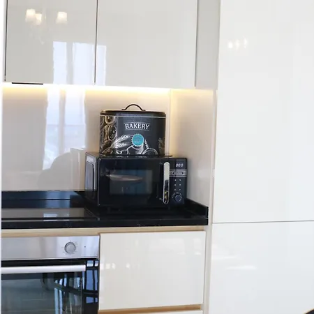 Two-bedroom Penthouse 35 Aria דירה אלאניה